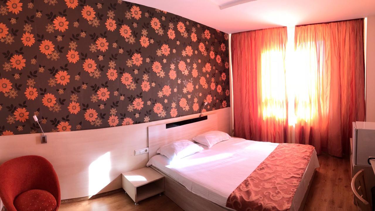 Hotel Astra Sofya Dış mekan fotoğraf
